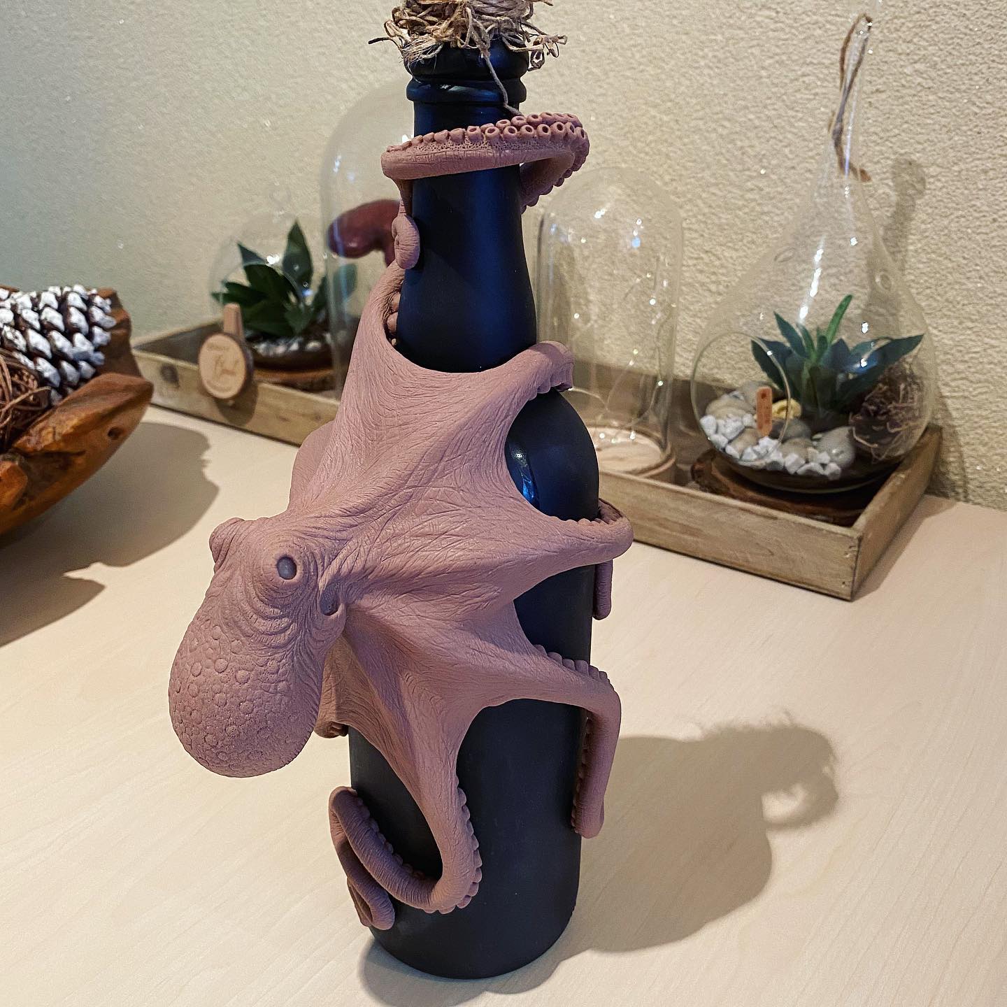 Wouldn’t he be a cute little pet? I finished my sculpt project, octo on his bottle. With Monsterclay. Nice legs dude. The tentacles. Took me some hours to make al those little suckers on his legs. #octopus #octo #octopuss #sculpture #sculpt #sculpting #cthulhu #tentacles #octopusart #squid #claysculpture #monsterclay #monsterclaysculpture #monsterclayoftheday #ilovemonsterclay #mcsotd #monsterclayfun #monsterclaysculpting #monsterclaysculpt #sculptoftheday #claysculpting #creaturesculpture #characterdesign #oilbasedclay #creaturedesign #fantasysculpture #monsterclaysculptoftheday #sculpture_gallery #sculpturelovers #sculpturesofinstagram