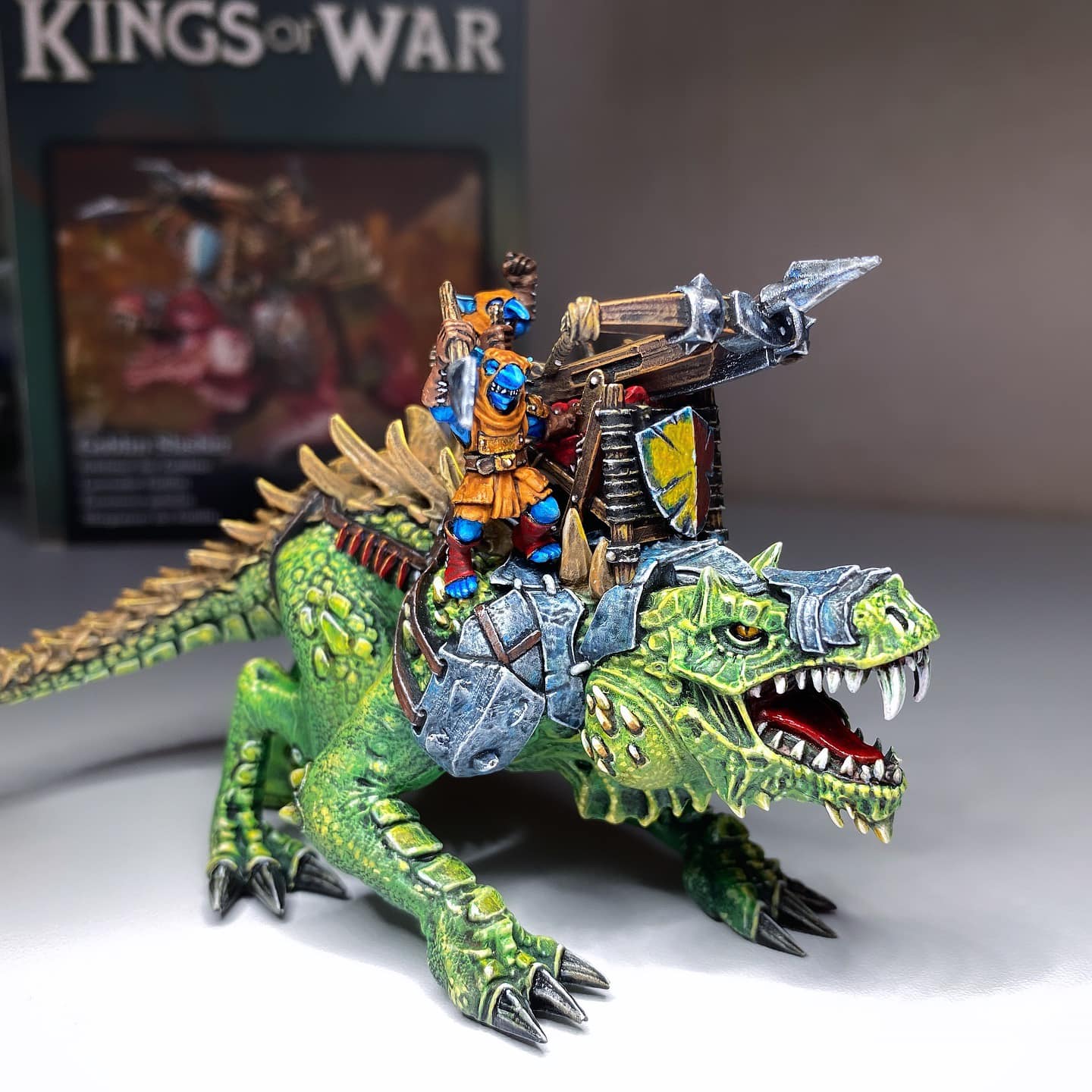 All done! This Goblin Slasher is assembled and painted. It’s a resin model from Mantic Games for the tabletop game Kings of War. My client wanted the colors to match his existing army, so blue and green it is. Height: 8 cm Patching: Green Stuff by citadel_paints Paints: vallejocolors Painted to level: Tabletop Plus Publisher: manticgames & kingsofwar Building and painting miniatures is my passion, especially when I get to bring my clients' visions to life. 👉 Do you want me to build or paint for you? Feel free to contact me. I am excited to hear from you!